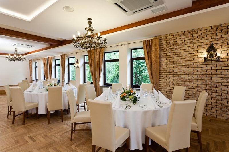 Hotel Podzamcze Dobczyce Eksteriør billede